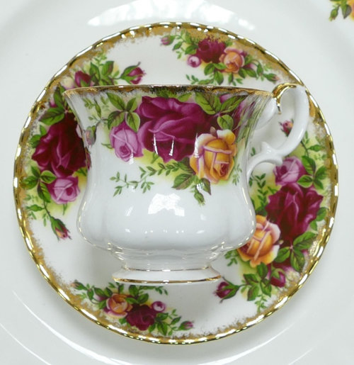 Discover the Worth of Your Royal Albert Tea Set: Pricing and Appraisal Tips