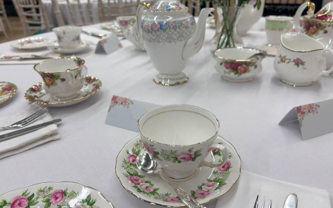 Discover the Worth of Your Royal Albert Tea Set: Pricing and Appraisal Tips