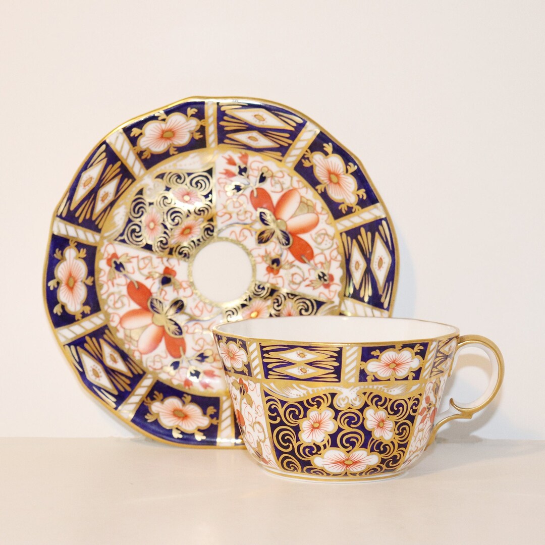 Exquisite Crown Derby Tea Set: Timeless Elegance in Fine Porcelain