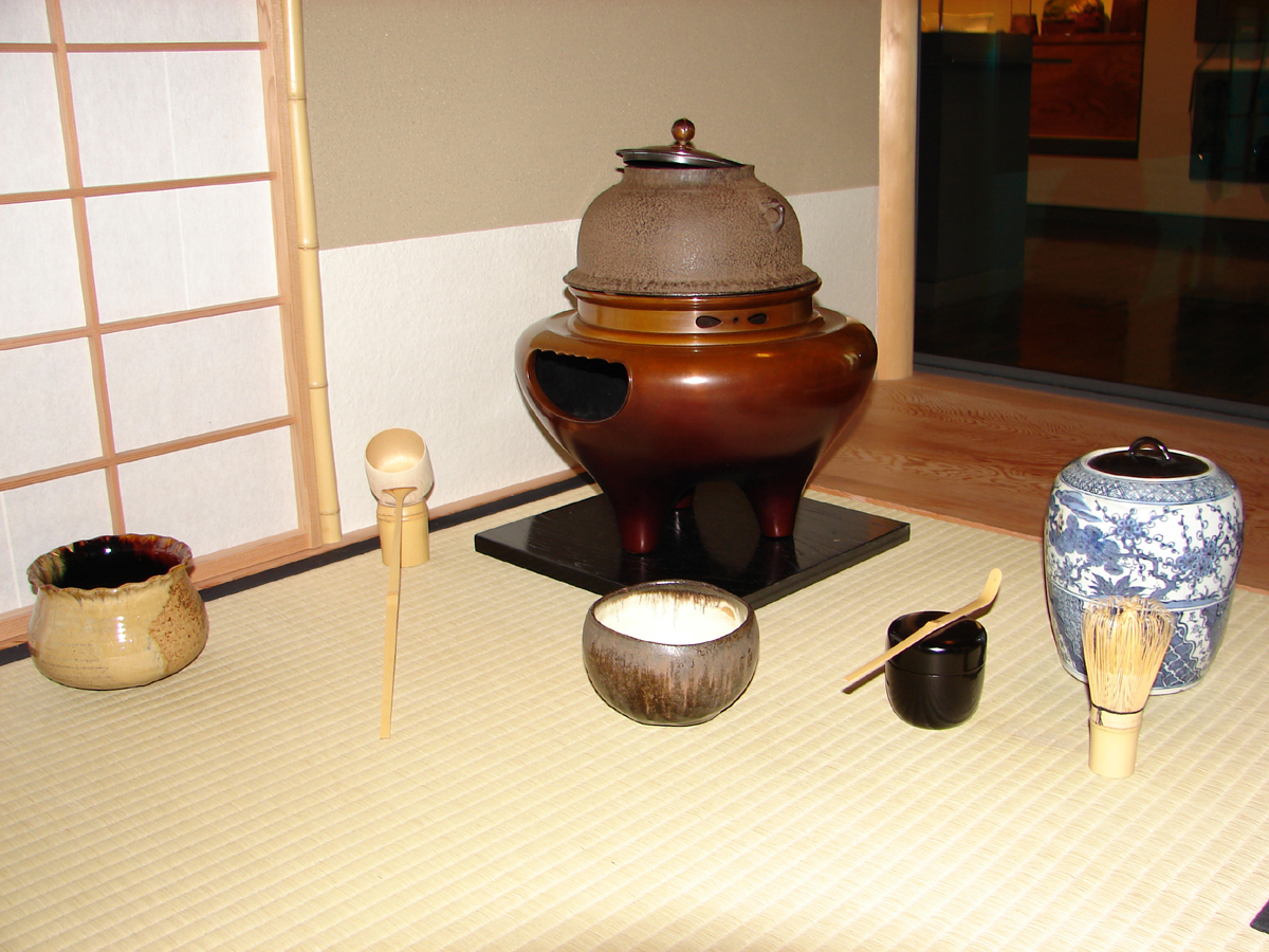 Exploring Japanese Tea Ceremony Tools: Must-Have Utensils for Every Set