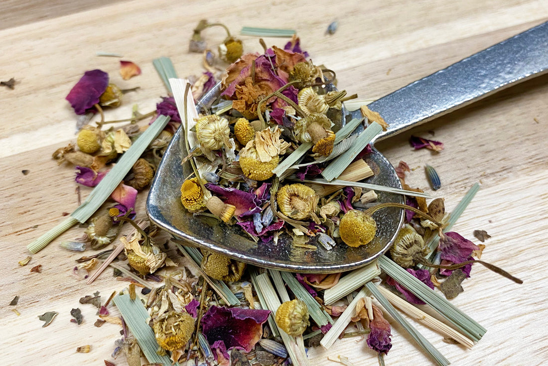 what does chamomile tea taste like