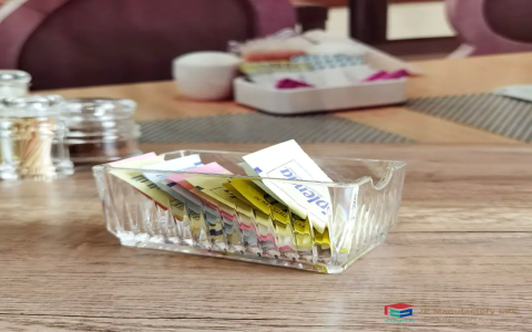 Elegant Tea Set Caddy: Organize and Preserve Your Tea Collection