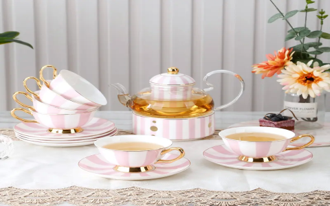 Royal Doulton Tea Set: Timeless Elegance and Vintage Charm