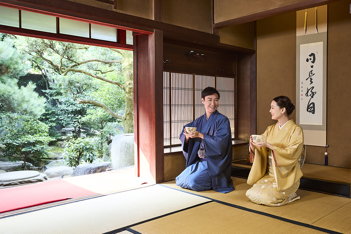 Experience a Traditional Maiko Tea Ceremony in Kyoto with Kimono