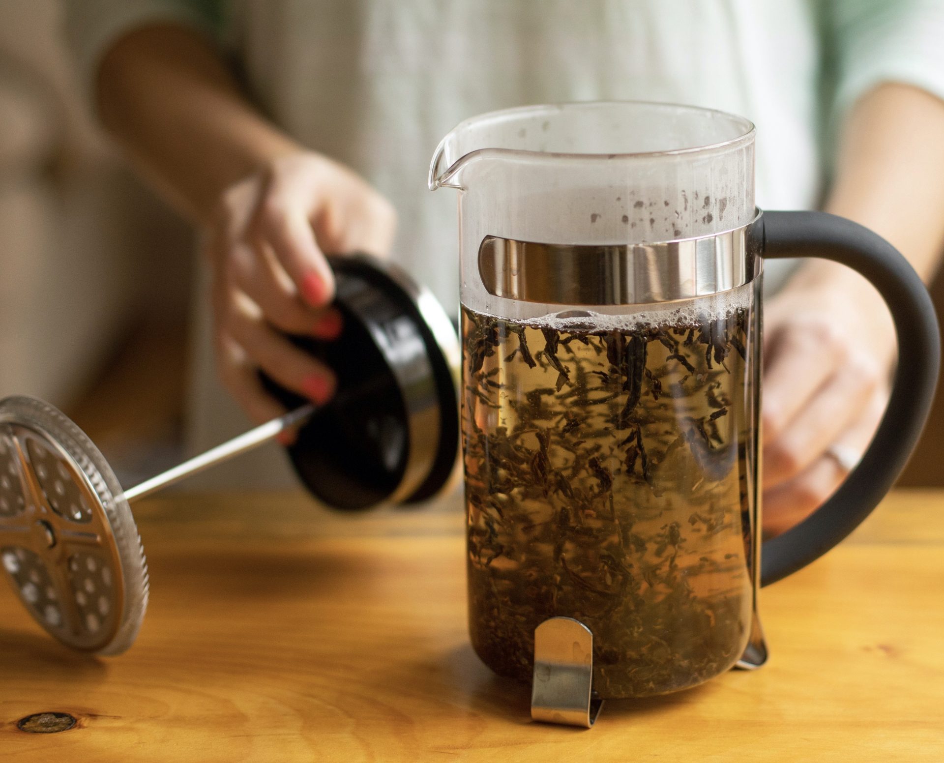 loose leaf tea preparation