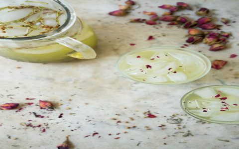 does green tea wake you up