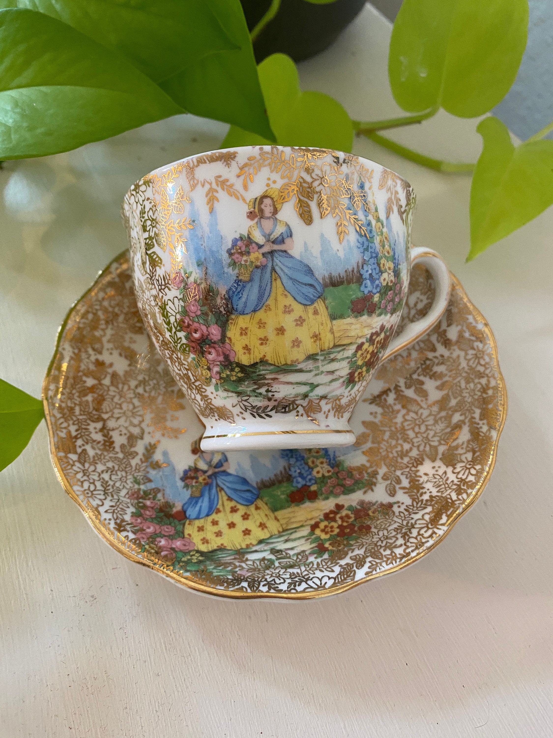 Colclough Bone China Tea Set Collection: Timeless Designs & Quality Craftsmanship