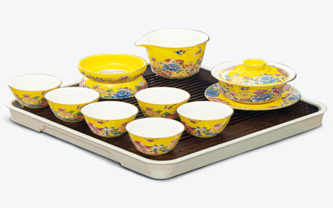 yellow and blue tea