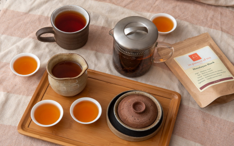 What is Pu-erh Black Tea? Benefits, Types, and Brewing Tips
