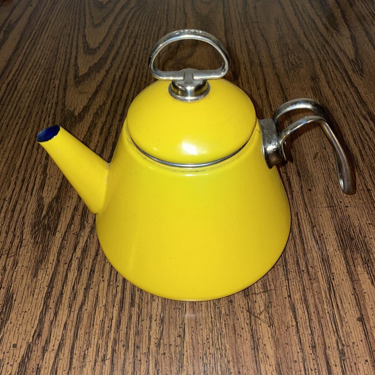 chantal tea kettle yellow