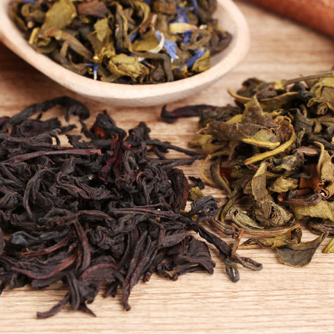 Caffeine, Flavor & Benefits: Oolong vs Black Tea Showdown