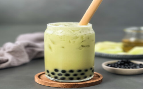 do you put milk in green tea