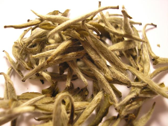 white tea leaves