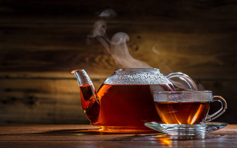 black tea pot