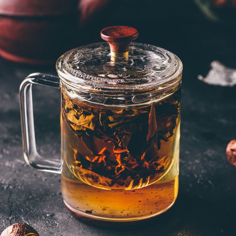 loose leaf tea preparation