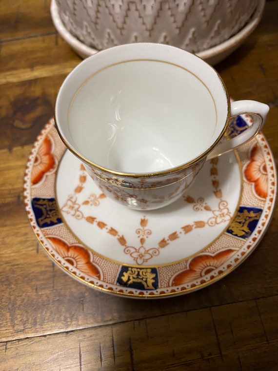 Discover Colclough Bone China Tea Sets: History, Value & Where to Buy