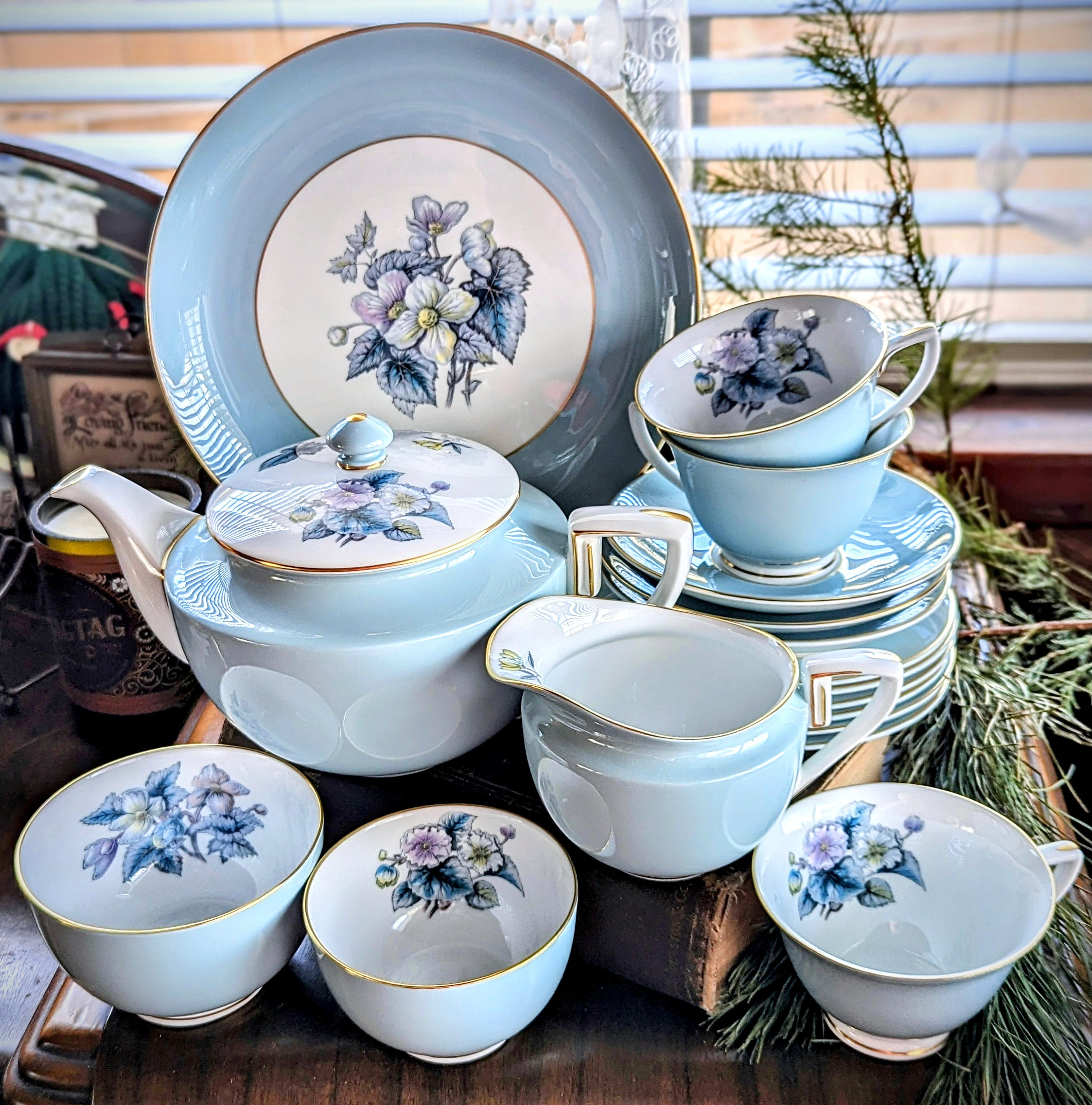 Royal Worcester Tea Sets: Fine Bone China & Porcelain Collection