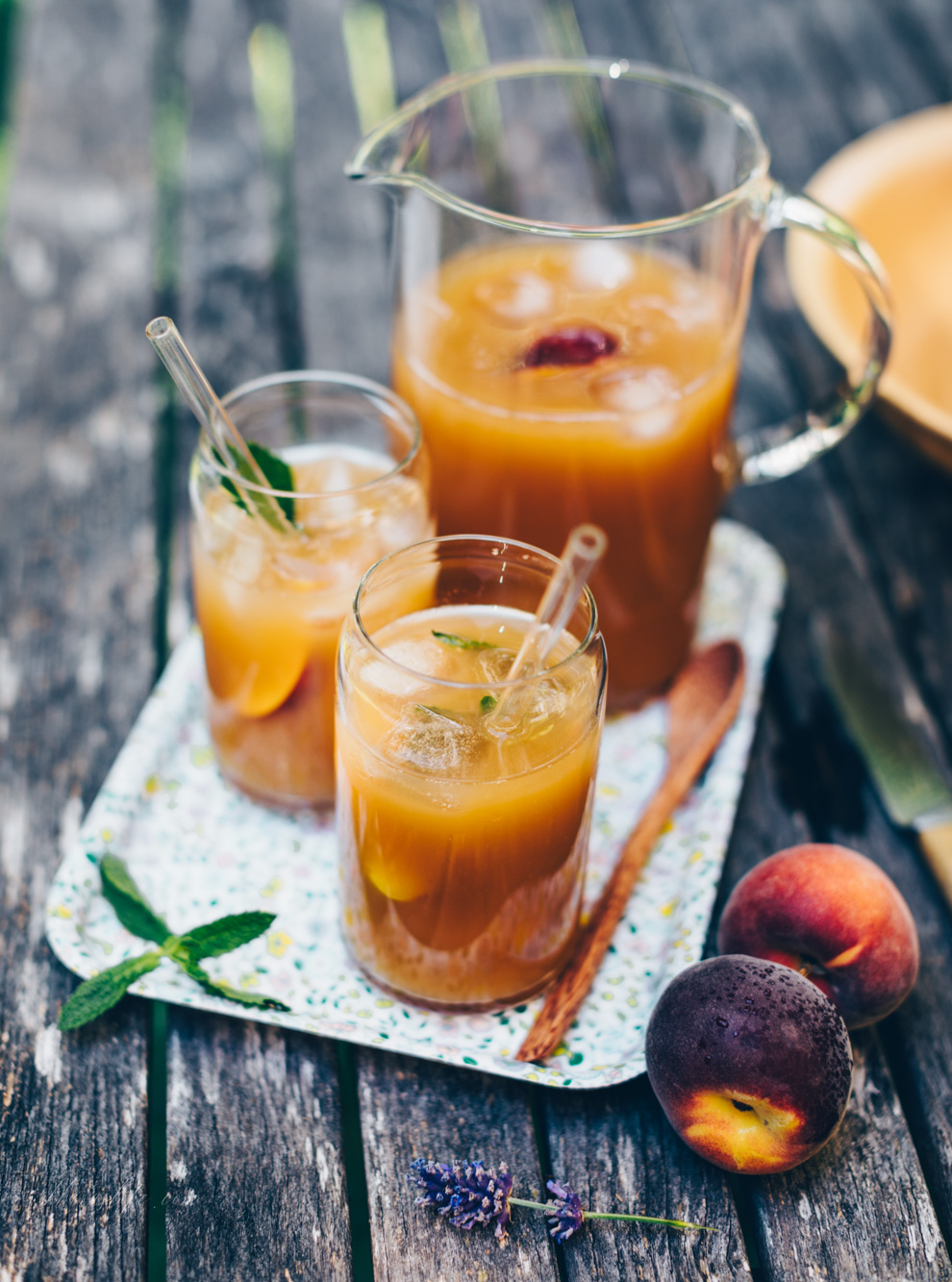 Iced Peach and Black Tea: The Perfect Summer Drink Recipe