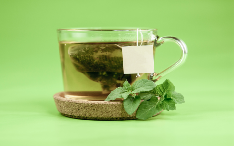milk in green tea