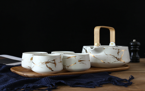 white gold tea cups
