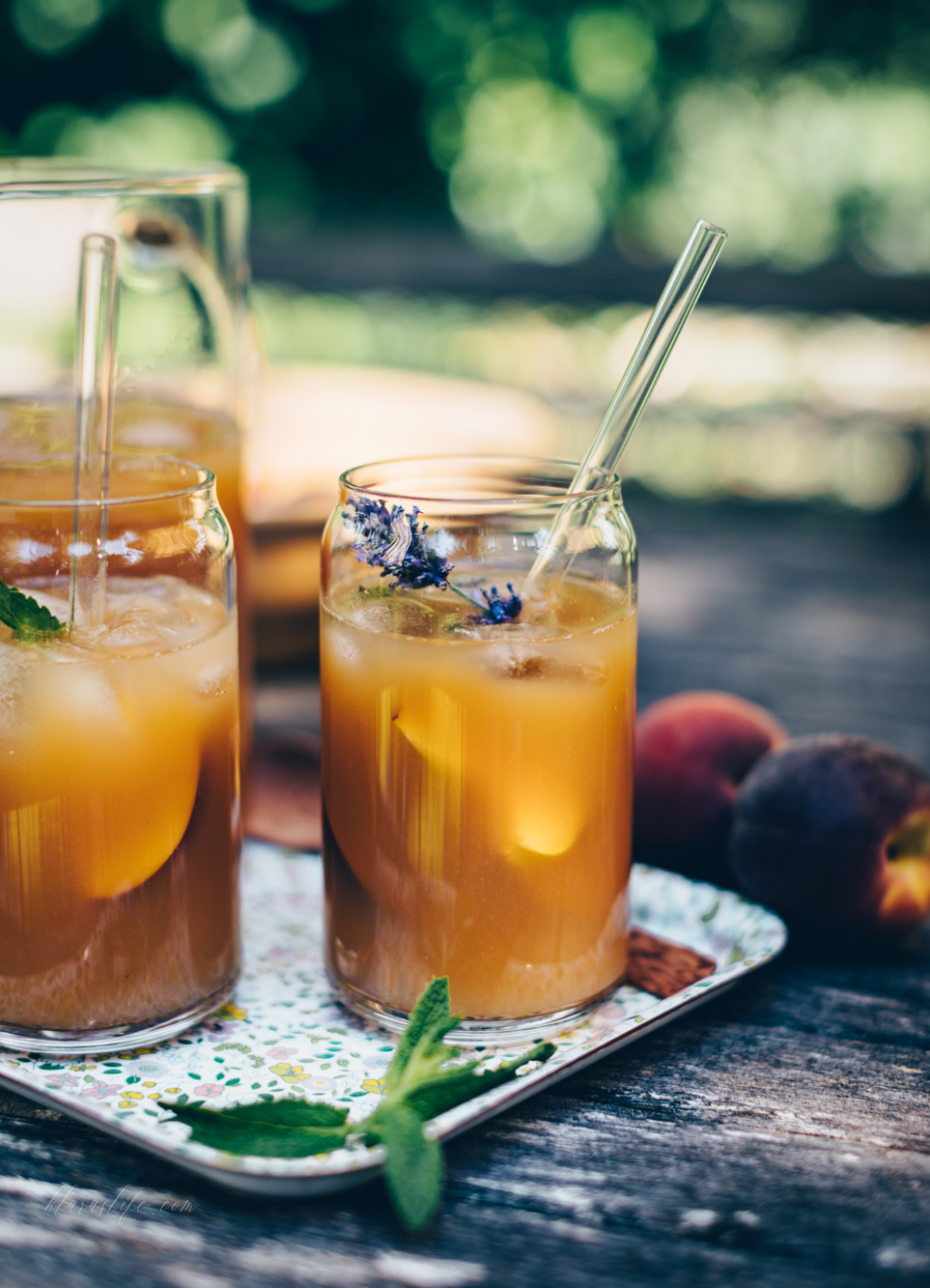 Iced Peach and Black Tea: The Perfect Summer Drink Recipe