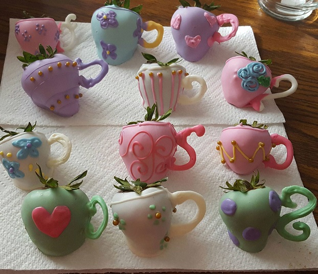 DIY Strawberry Tea Set: How to Make Your Own Unique Set