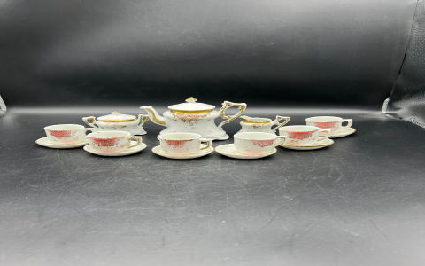 Looking for a Childs Vintage Tea Set? Check These Out!