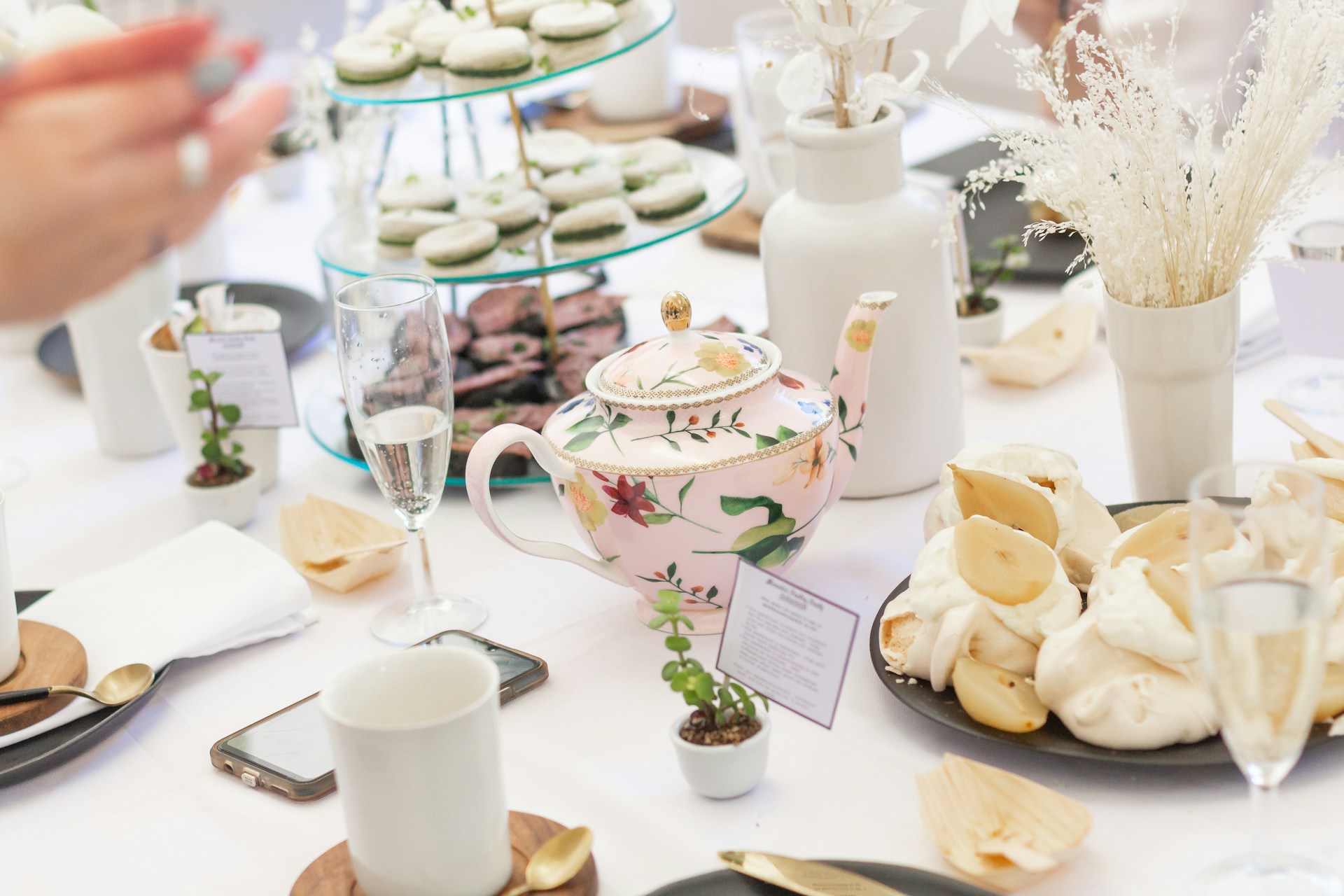 Impress Your Guests: Elegant Tea Set Up for Party