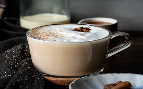 English Breakfast Tea and Black Tea: A Simple Guide to the Differences