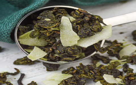 What is black loose leaf tea? Discover its benefits and brewing methods here!