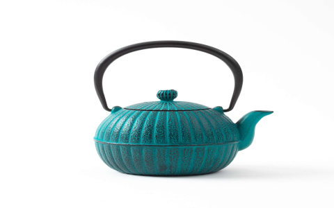 iron tea pot