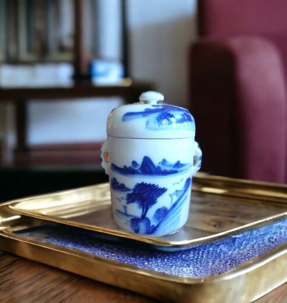 blue and white tea caddy