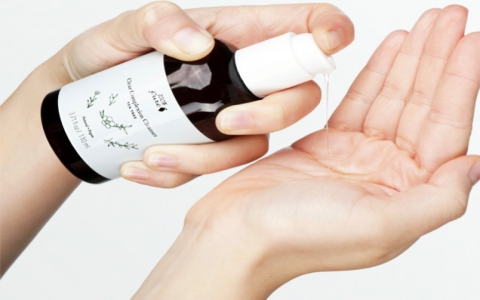 tea tree oil cleanser