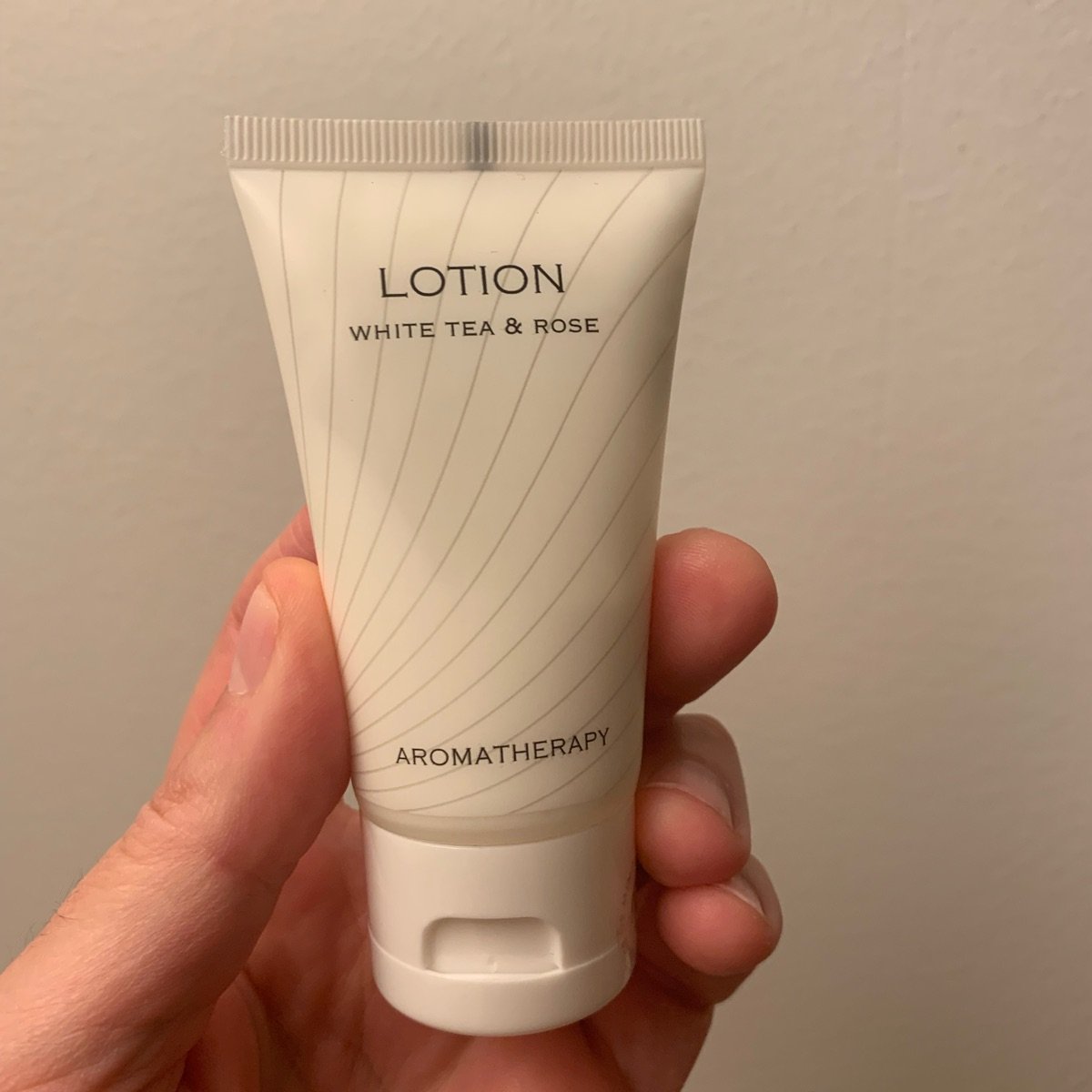 white tea and rose lotion aromatherapy