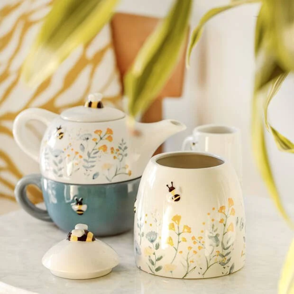 Bee Tea Set for Kids & Adults (Fun Tea Party Sets)