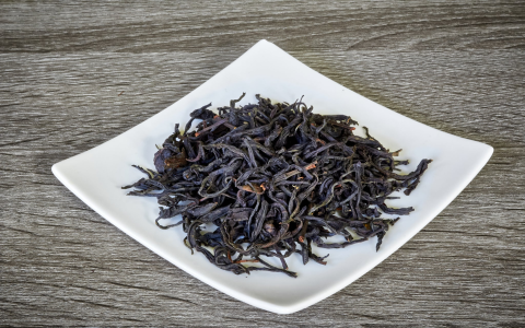 Explore Sun Moon Lake Black Tea: Your Questions Answered (Taste, Aroma, Origin).