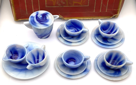 Vintage Akro Agate Tea Set Value & Where to Find It
